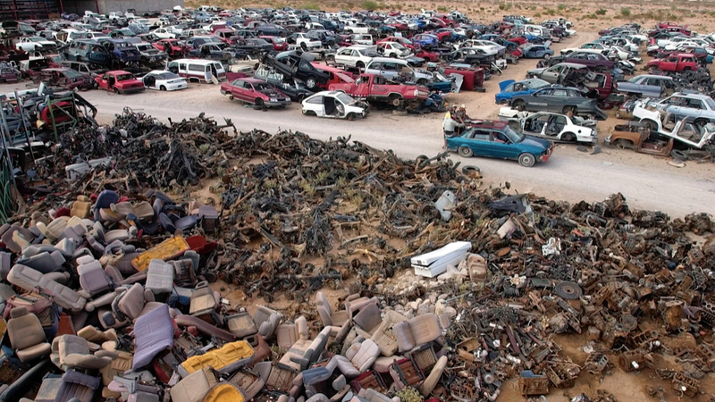 Illustration for article titled Hyundai Chases BMW, GM Peddles Junk, And Bailout Bill Grows